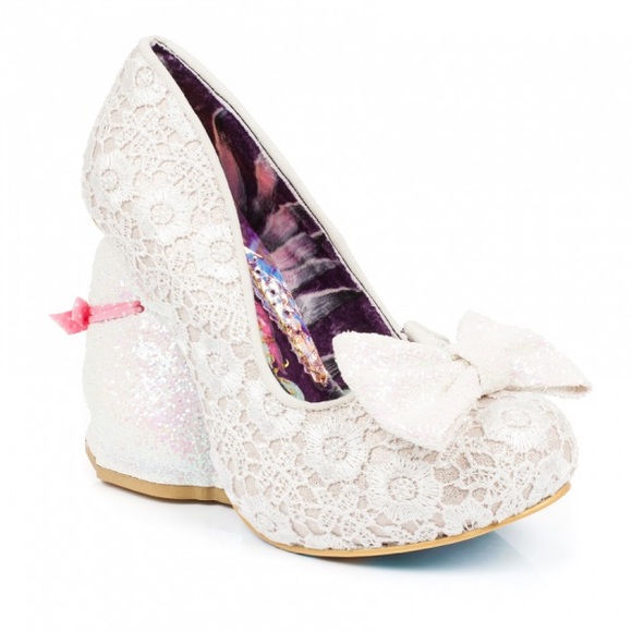 ISO!!! Irregular Choice Bunnykins size 41. - Picture 2 of 4
